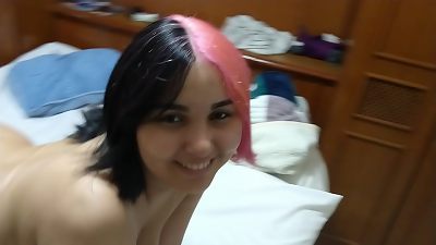 I'm a young, preggo female and a huge fan of Belle Belinha.