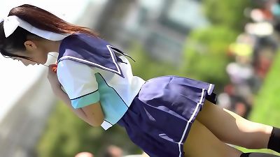 uber-sexy japanese COSPLAYER (ANIME GIRL) trio