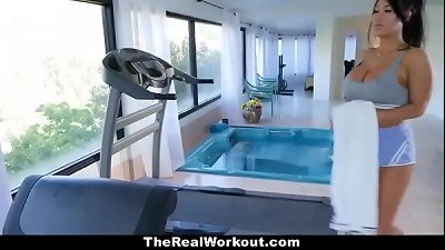 August Taylor fucked after workout